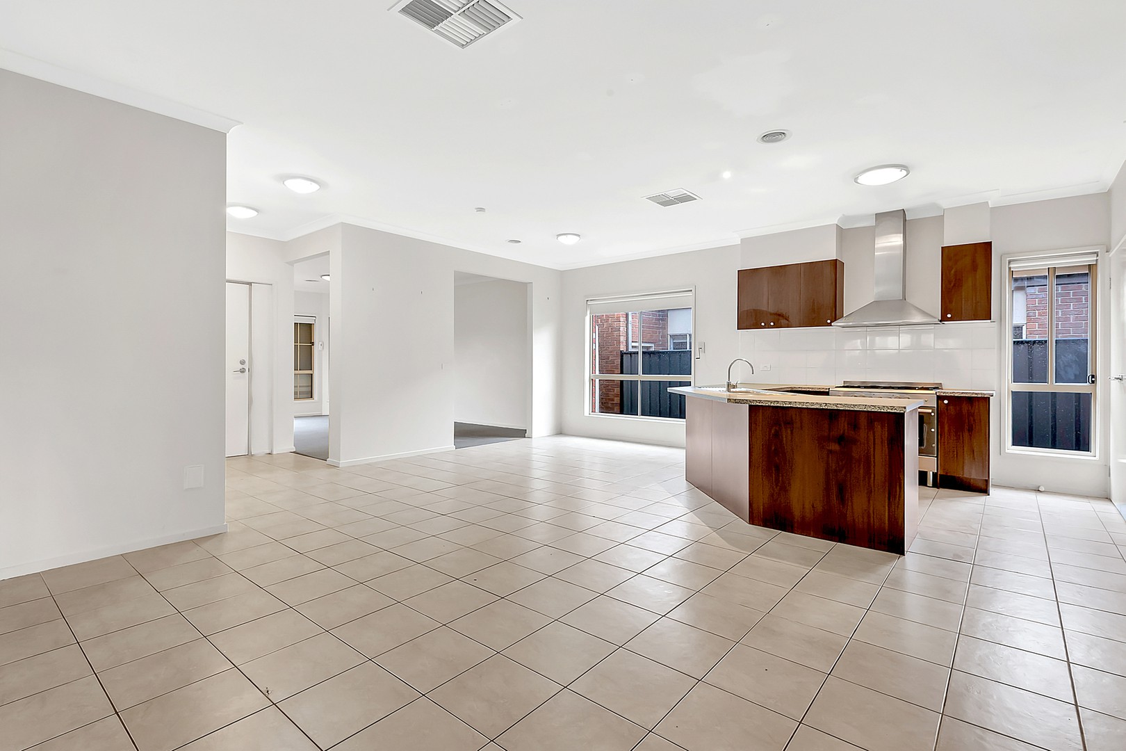 44 Ardsley Circuit, Craigieburn, VIC 3064, Craigieburn - Thumbnail 3