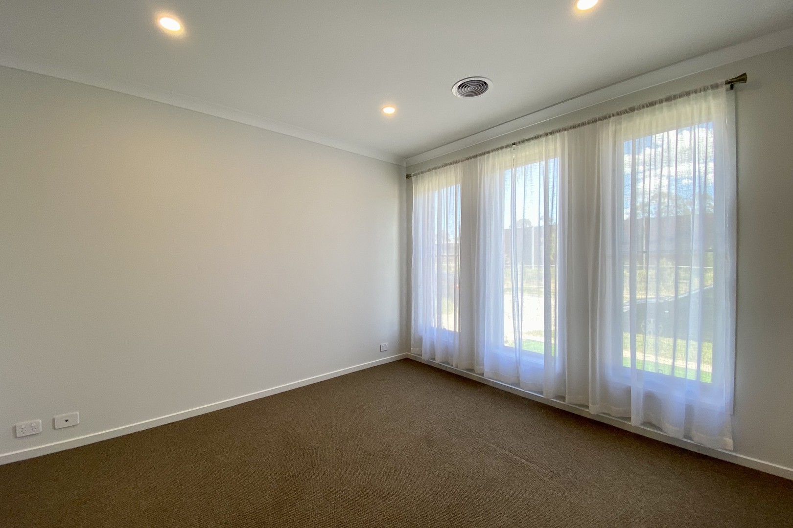44 Babar Drive, Officer, VIC 3809, Officer - Thumbnail 5