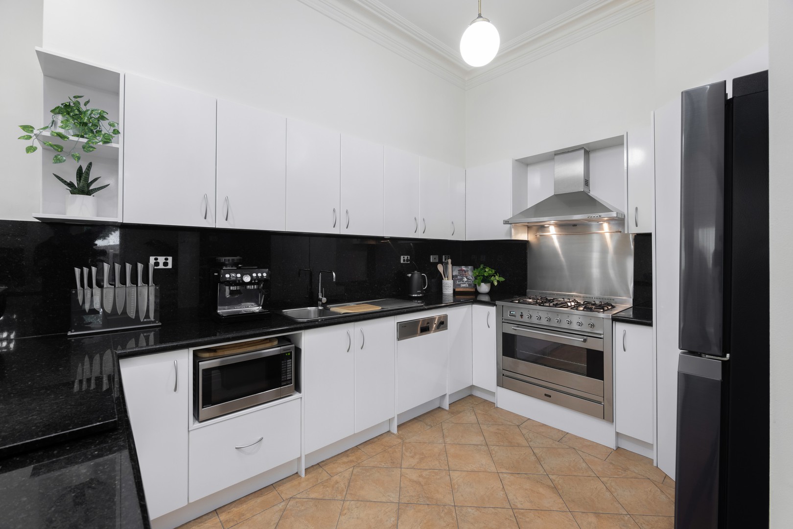 44 Bourke Crescent, Geelong, VIC 3220, Geelong - Thumbnail 7