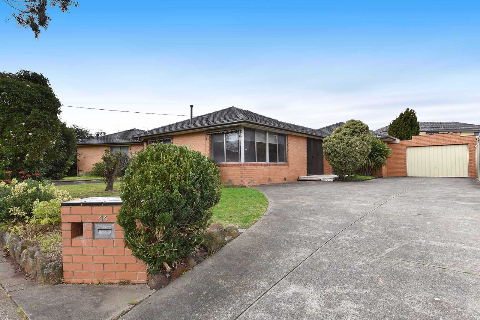 44 Burnleigh Drive, Gladstone Park, VIC 3043