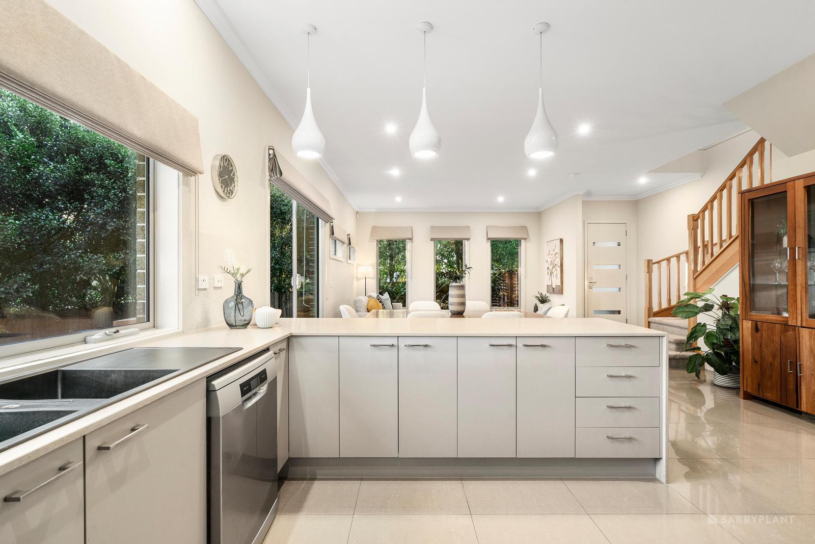 44 Carawatha Road, Doncaster, VIC 3108 - Thumbnail 2 - 13/05/2025