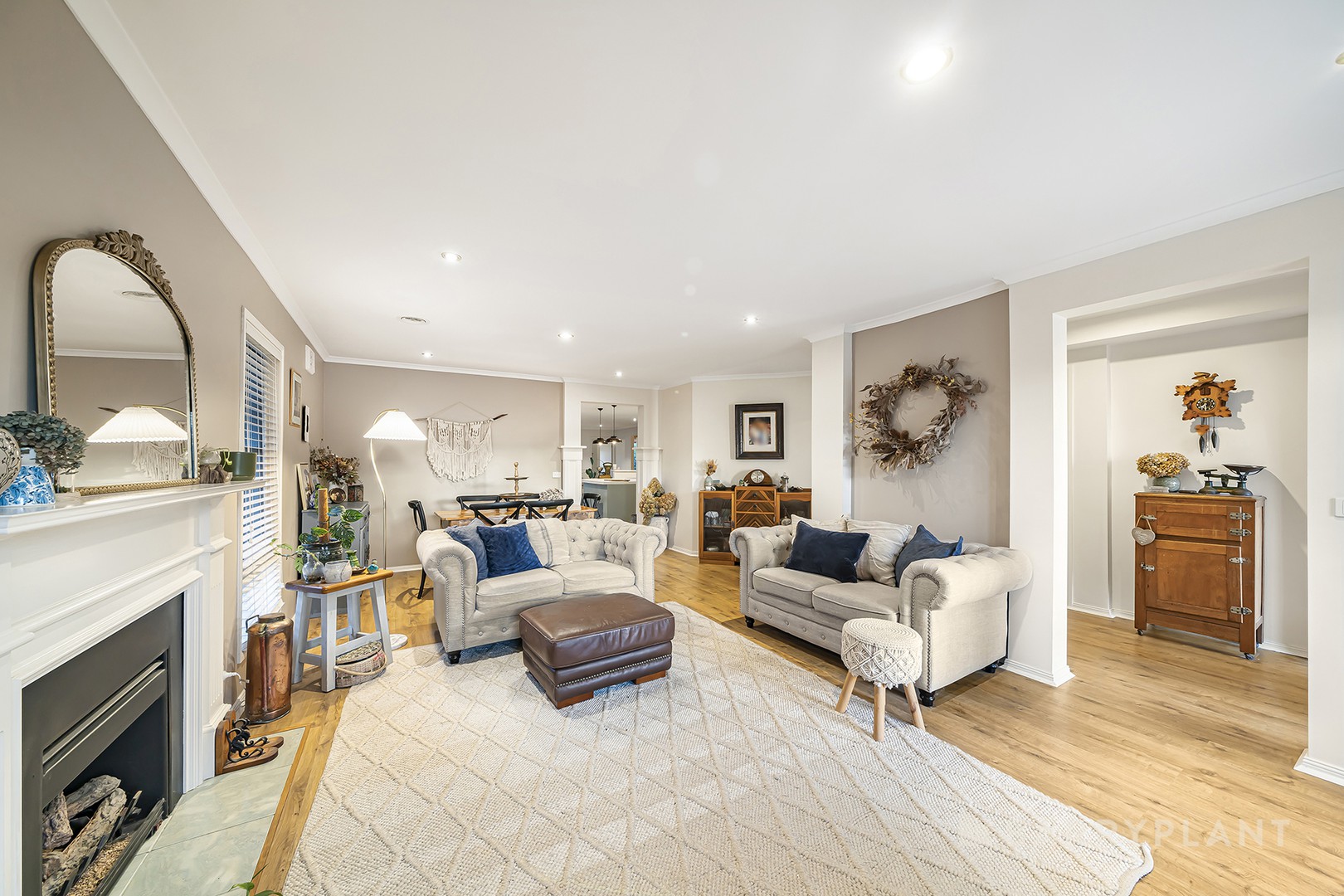 44 Clearwater Drive, Lilydale, VIC 3140 - Thumbnail 2 - 12/03/2026