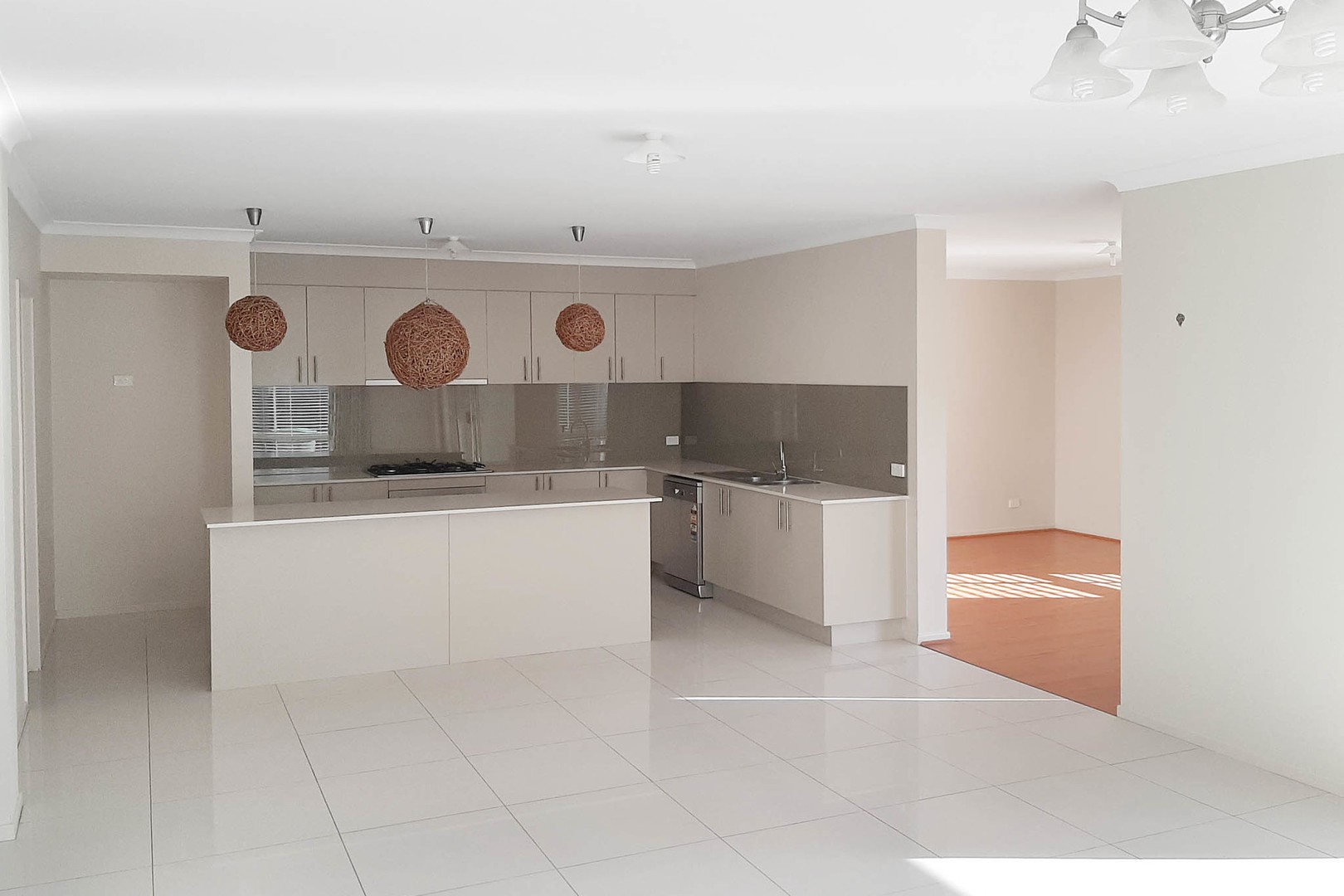 44 Darwin Way, Pakenham, VIC 3810, Pakenham - Thumbnail 3