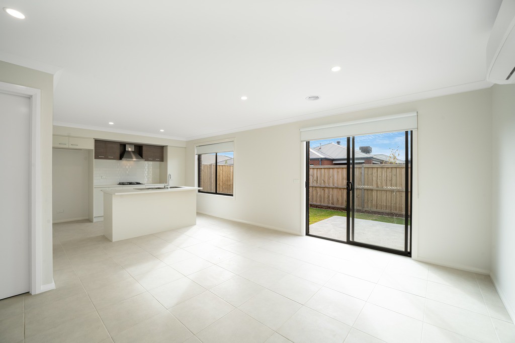 44 Devereux Way, Charlemont, VIC 3217, Charlemont - Thumbnail 2