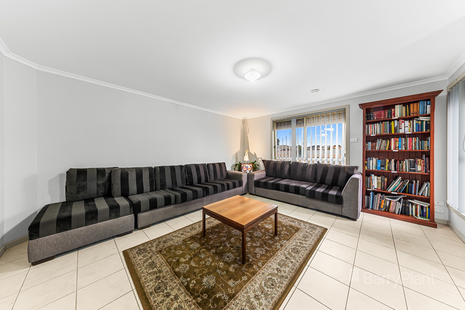 44 Gladstone Street, St Albans, VIC 3021, St Albans - Thumbnail 2