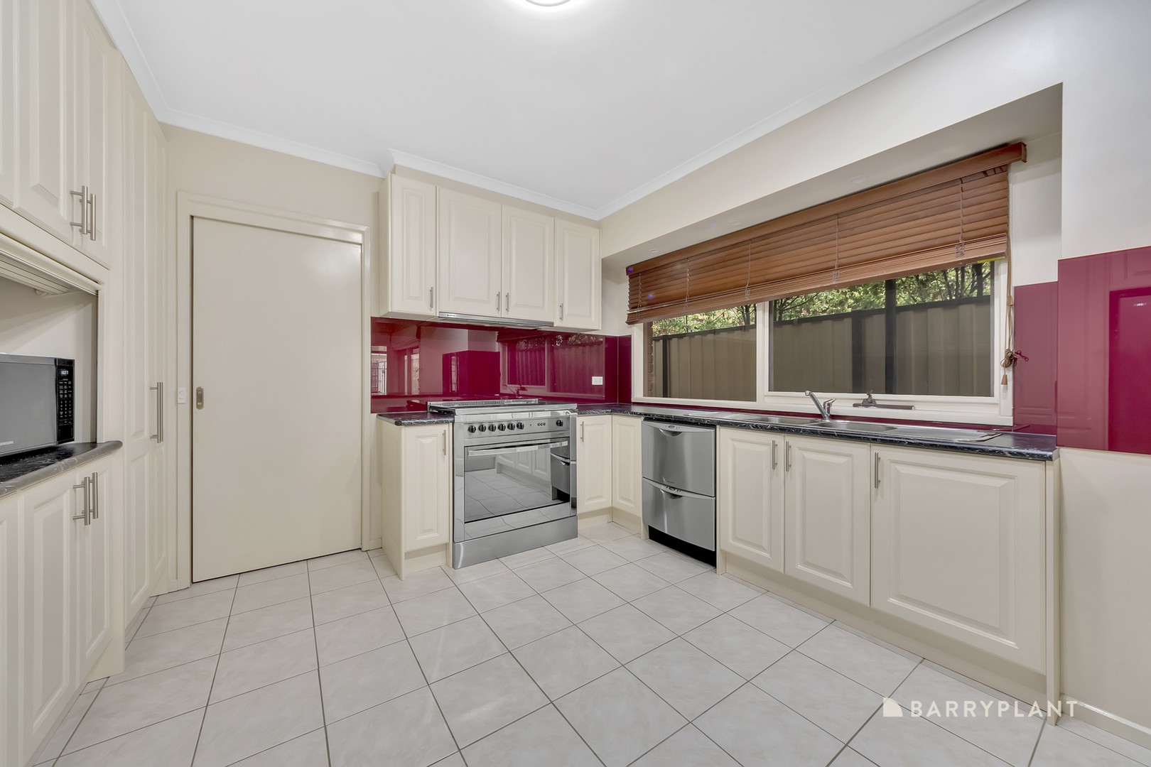 44 Grenda Drive, Mill Park, VIC 3082, Mill Park - Thumbnail 3