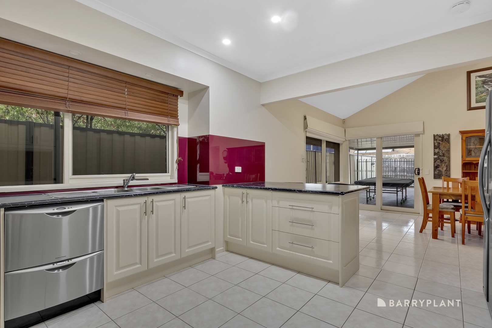 44 Grenda Drive, Mill Park, VIC 3082, Mill Park - Thumbnail 4