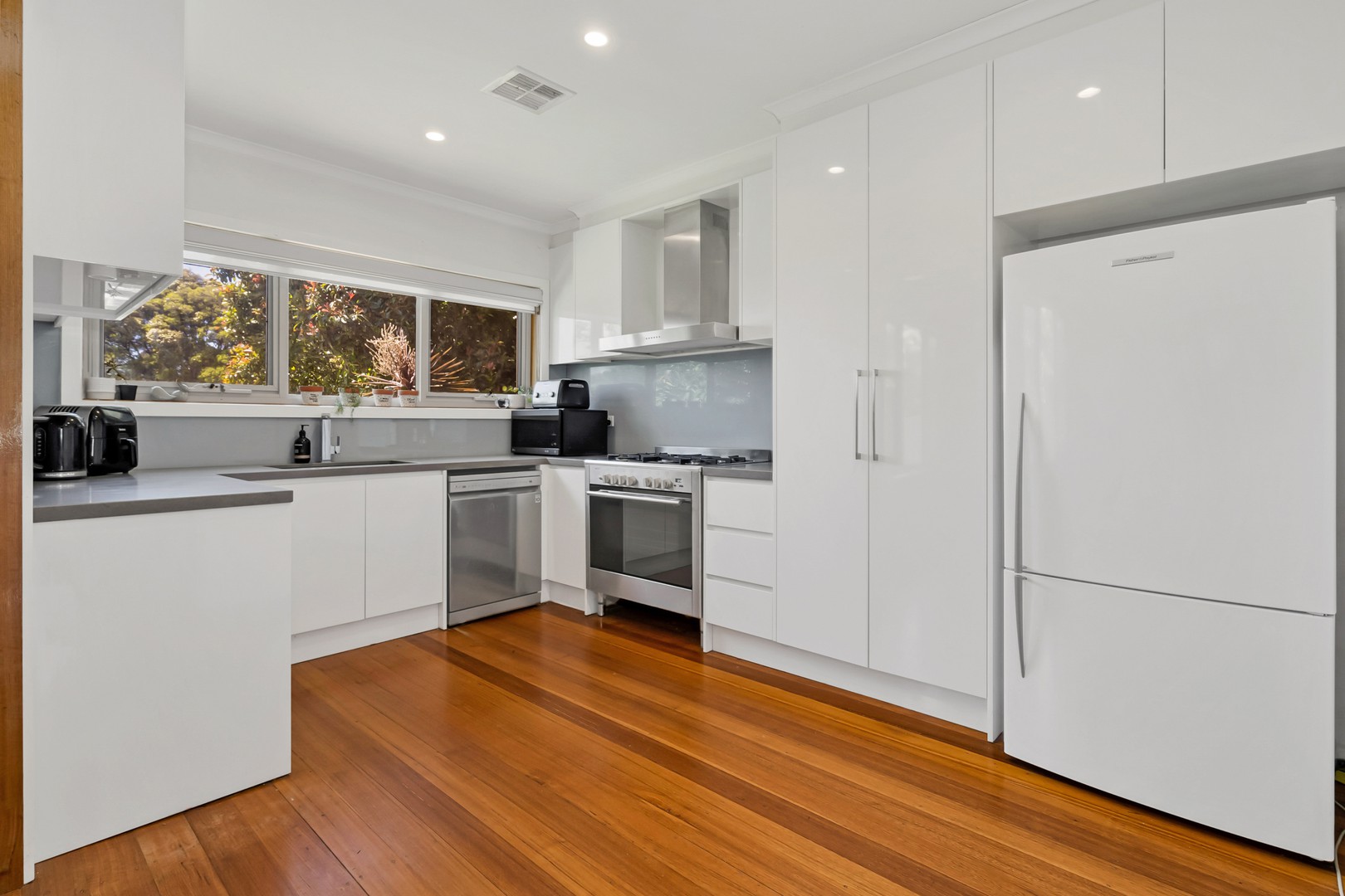 44 Heyington Crescent, Noble Park North, VIC 3174, Noble Park North - Thumbnail 4