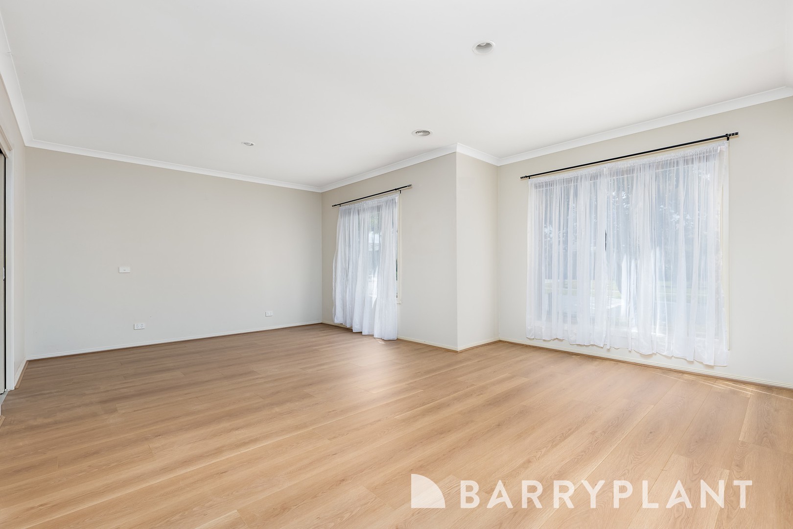 44 Juniper Avenue, Point Cook, VIC 3030, Point Cook - Thumbnail 5