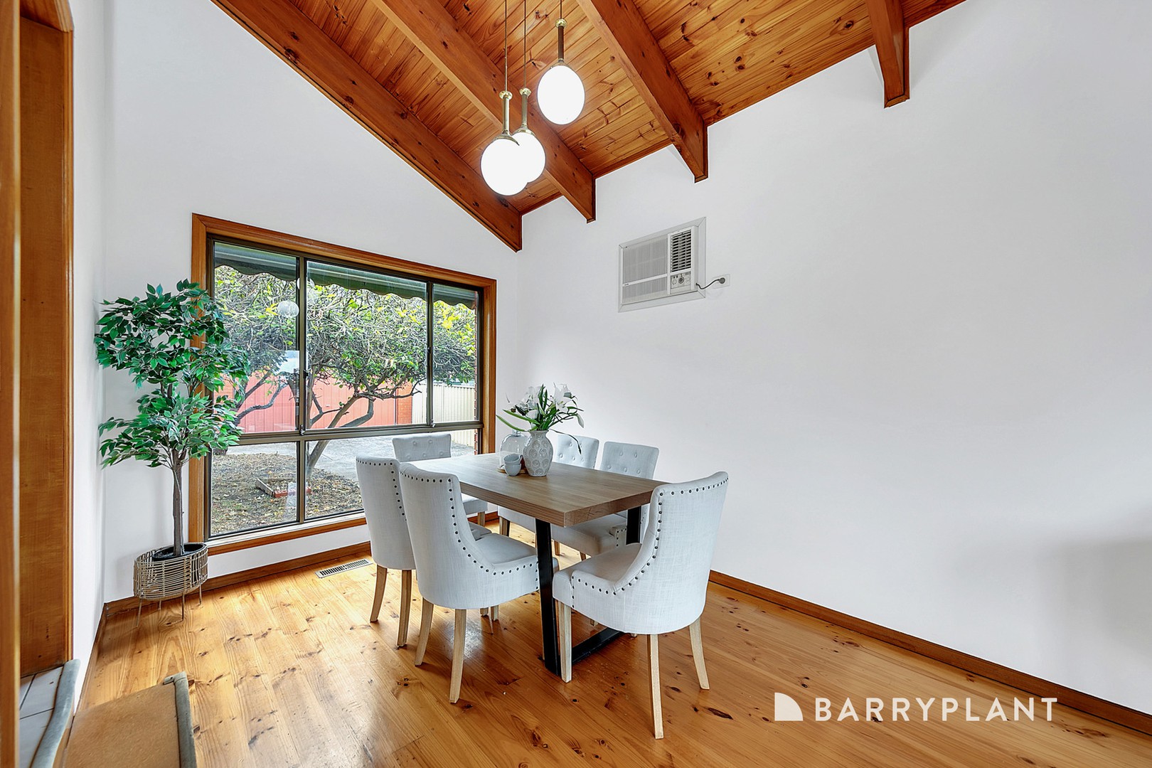 44 Kingston Town Crescent, Mill Park, VIC 3082, Mill Park - Thumbnail 3