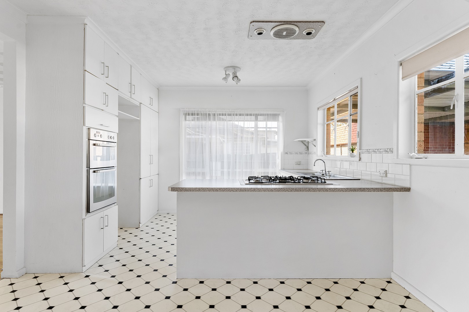 44 Lester Avenue, St Albans, VIC 3021, St Albans - Thumbnail 3