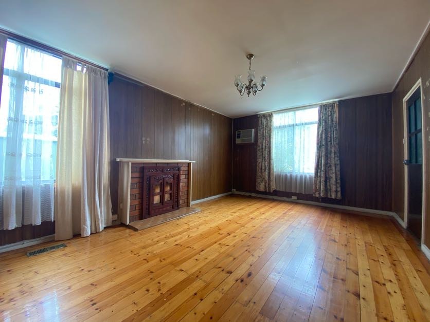 44 Lorensen Avenue, Coburg North, VIC 3058 - Thumbnail 2 - 05/10/2021
