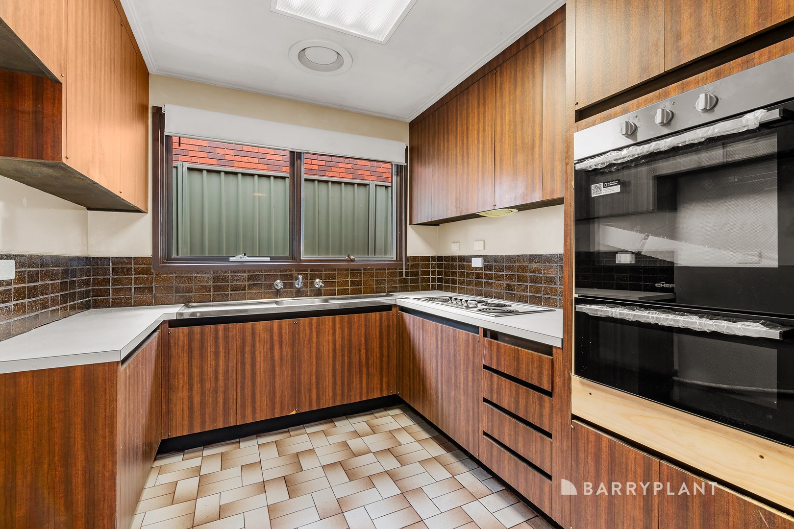 44 Luck Street, Eltham, VIC 3095, Eltham - Thumbnail 3