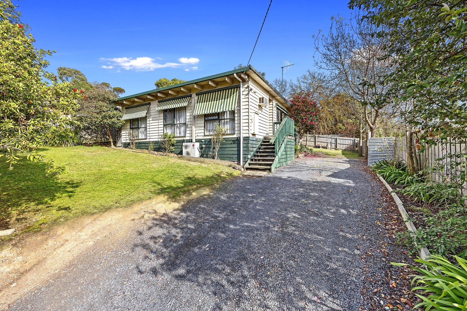 44 Middleton DriveWoori Yallock, VIC 3139, Woori Yallock - Thumbnail 2