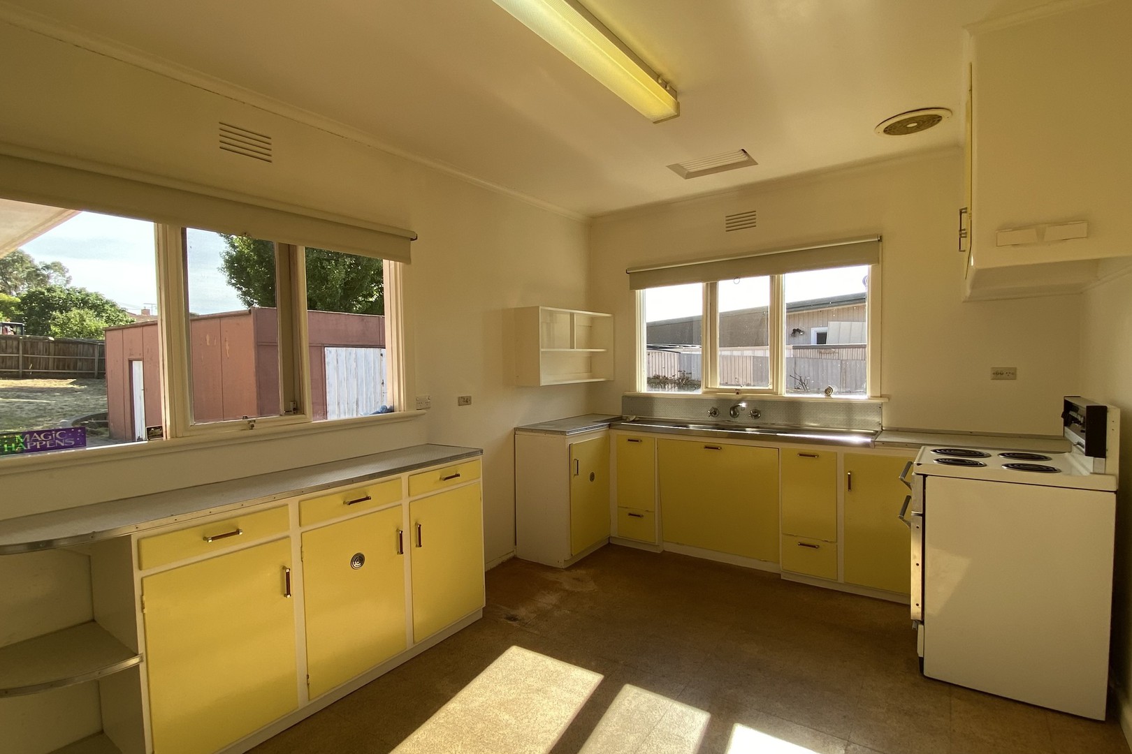 44 Miranda Road, Reservoir, VIC 3073, Reservoir - Thumbnail 6