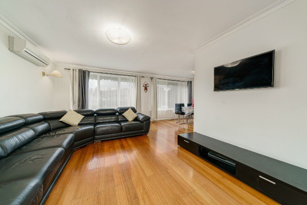 44 Ormond Avenue, Mitcham, VIC 3132, Mitcham - Thumbnail 2