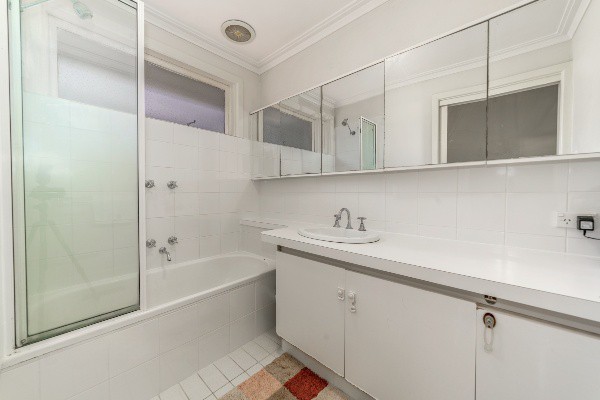 44 Ormond Avenue, Mitcham, VIC 3132, Mitcham - Thumbnail 3
