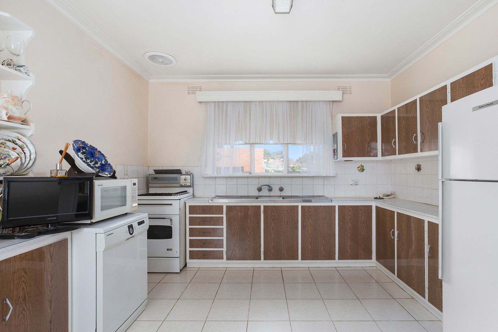 44 Phillips Road, Keilor East, VIC 3033, Keilor East - Thumbnail 3