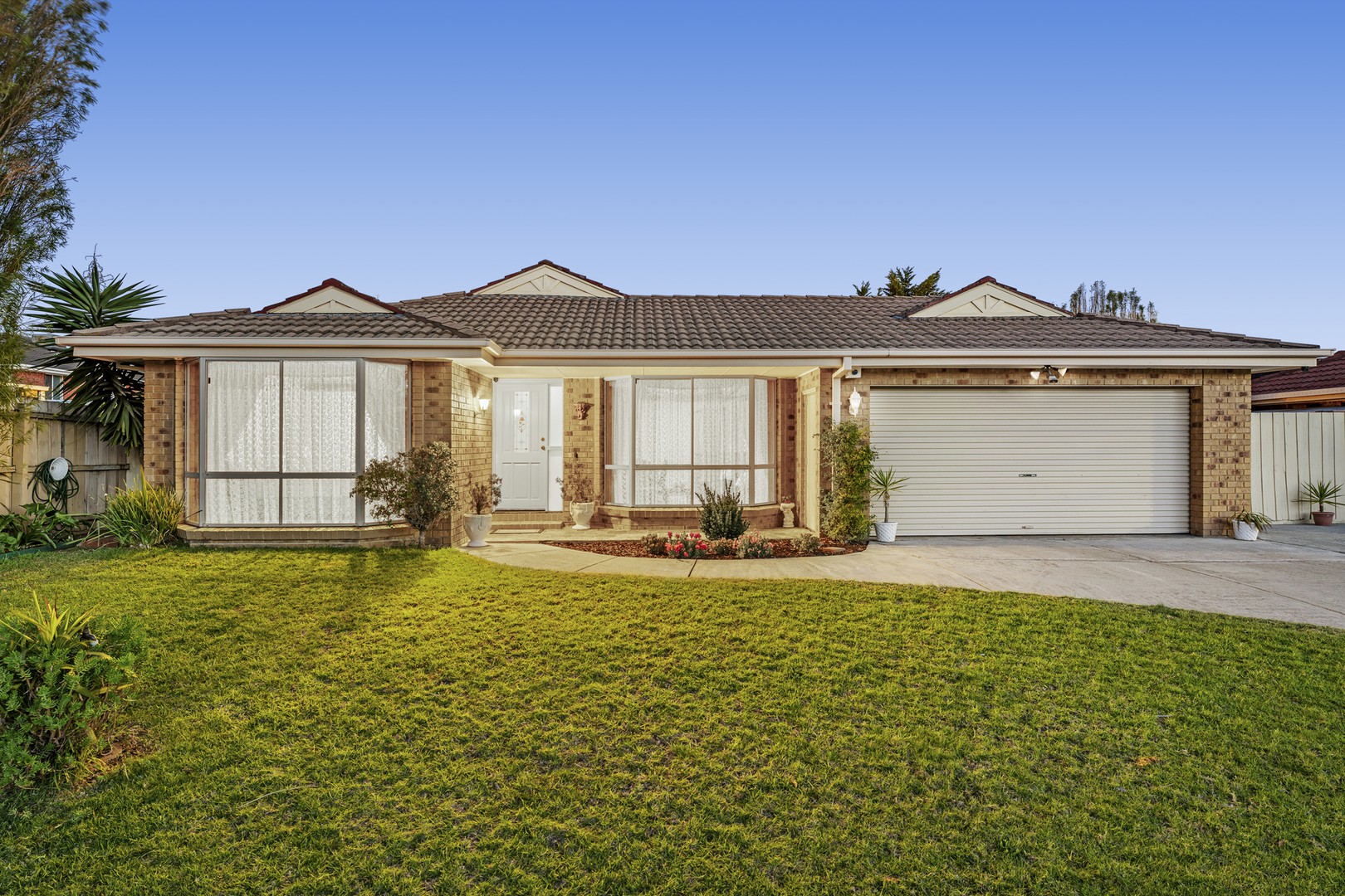 44 Sandpiper Drive, Taylors Lakes, VIC 3038 - Thumbnail 2 - 17/10/2025