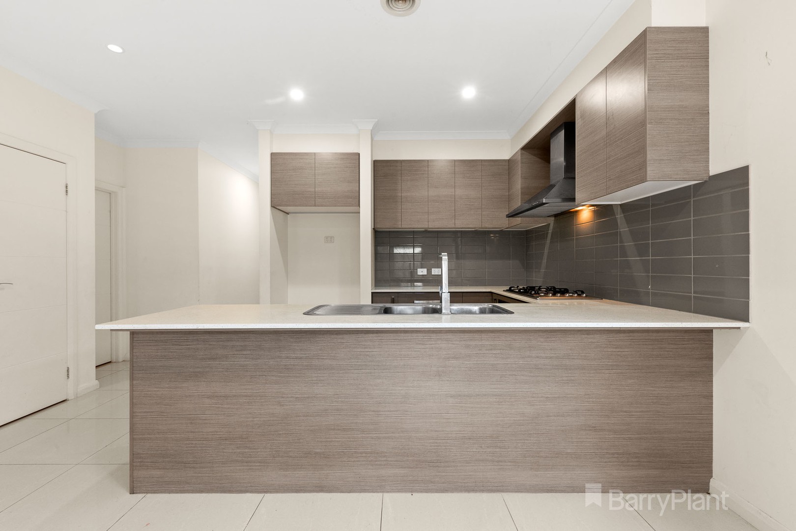 44 Serene Way, Clyde North, VIC 3978, Clyde North - Thumbnail 3