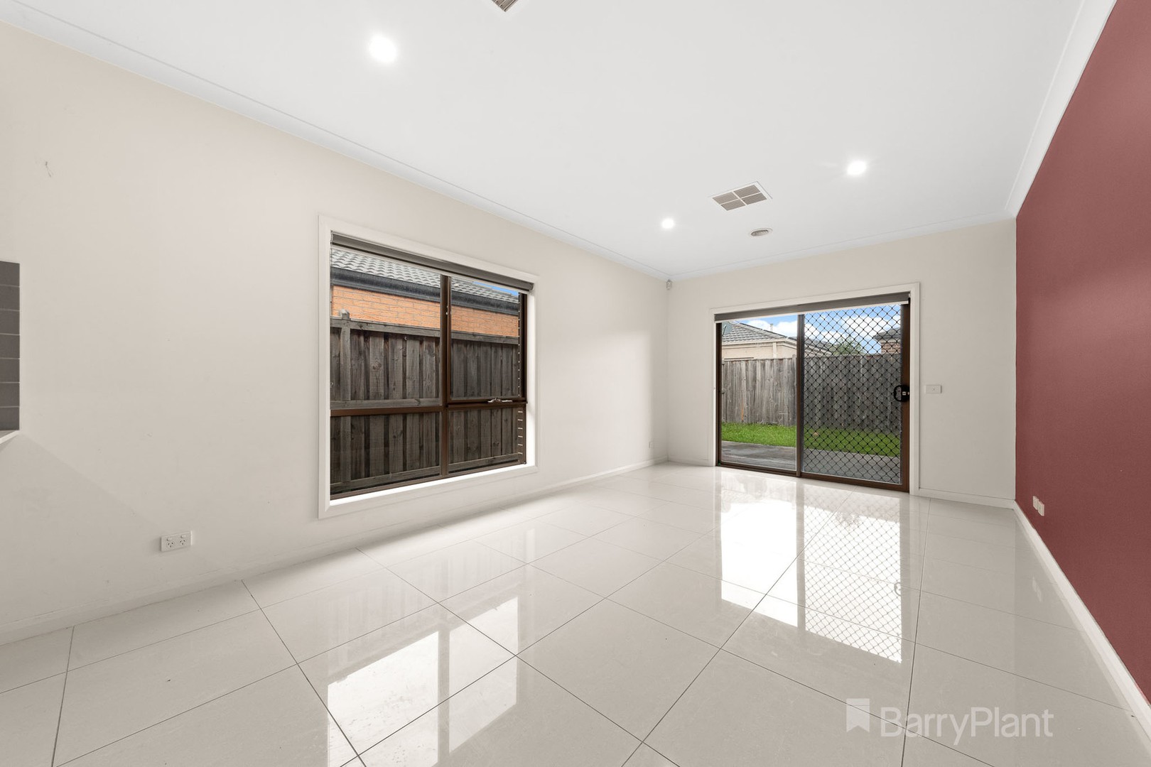 44 Serene Way, Clyde North, VIC 3978, Clyde North - Thumbnail 4