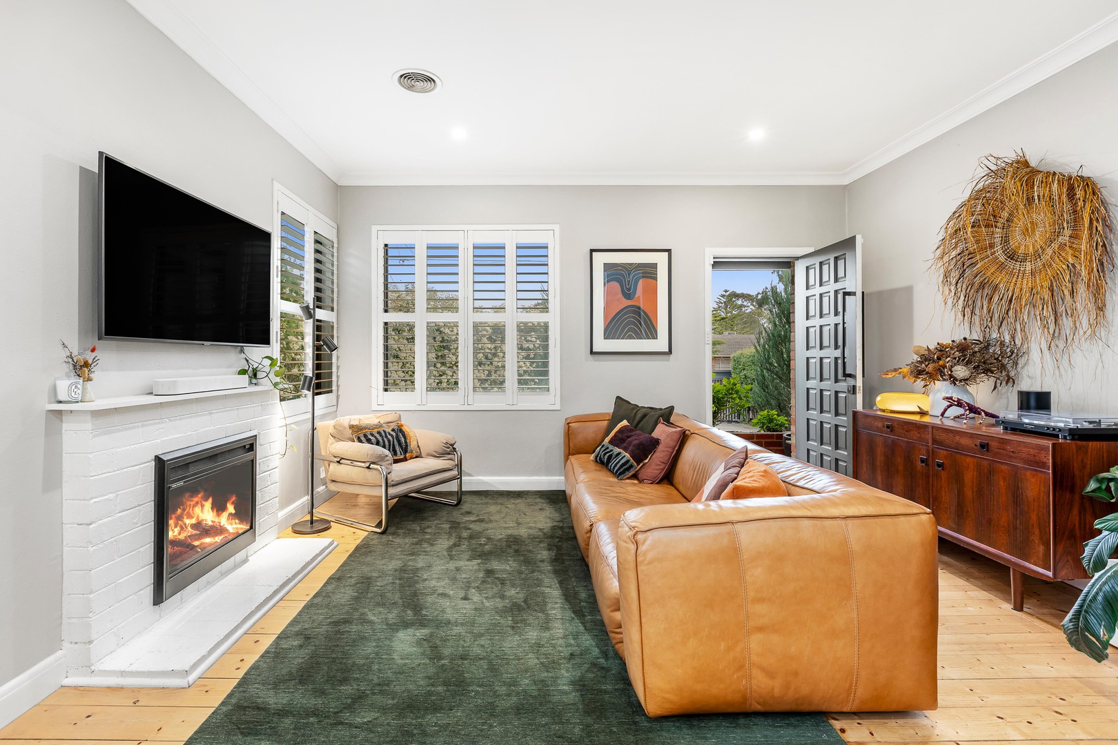 44 Southern Road, Heidelberg Heights, VIC 3081 - Thumbnail 2 - 08/10/2025