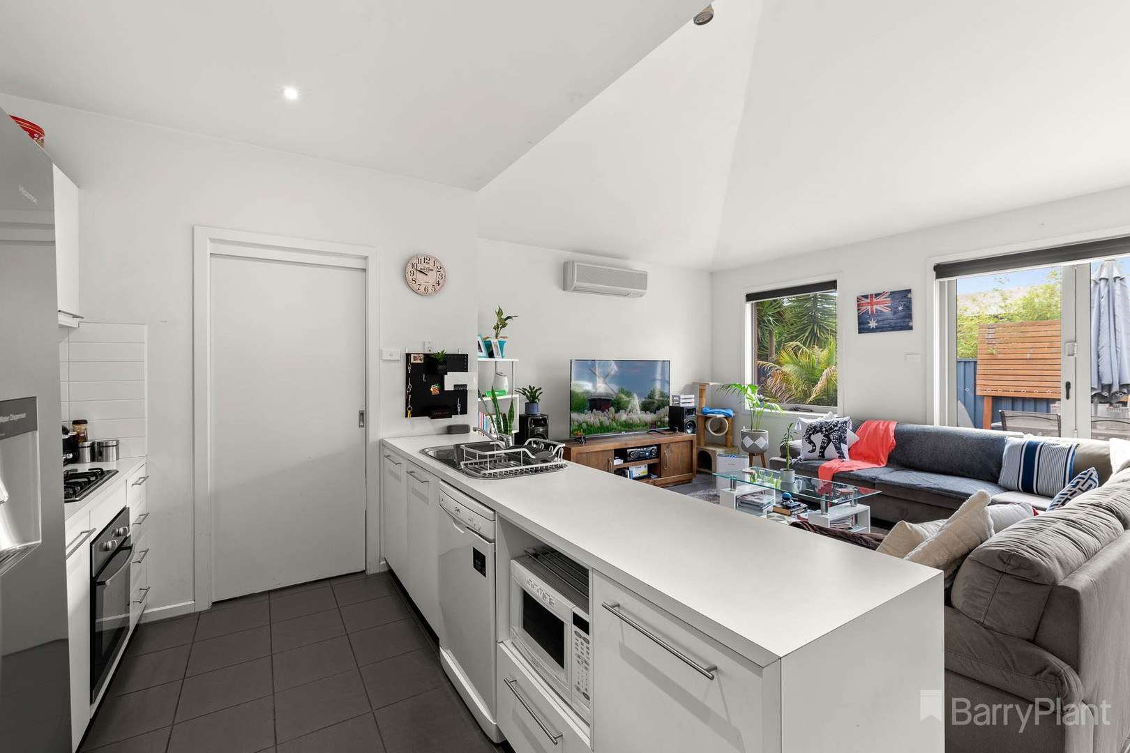 44 Stringy Bark Circuit, Pakenham, VIC 3810, Pakenham - Thumbnail 3