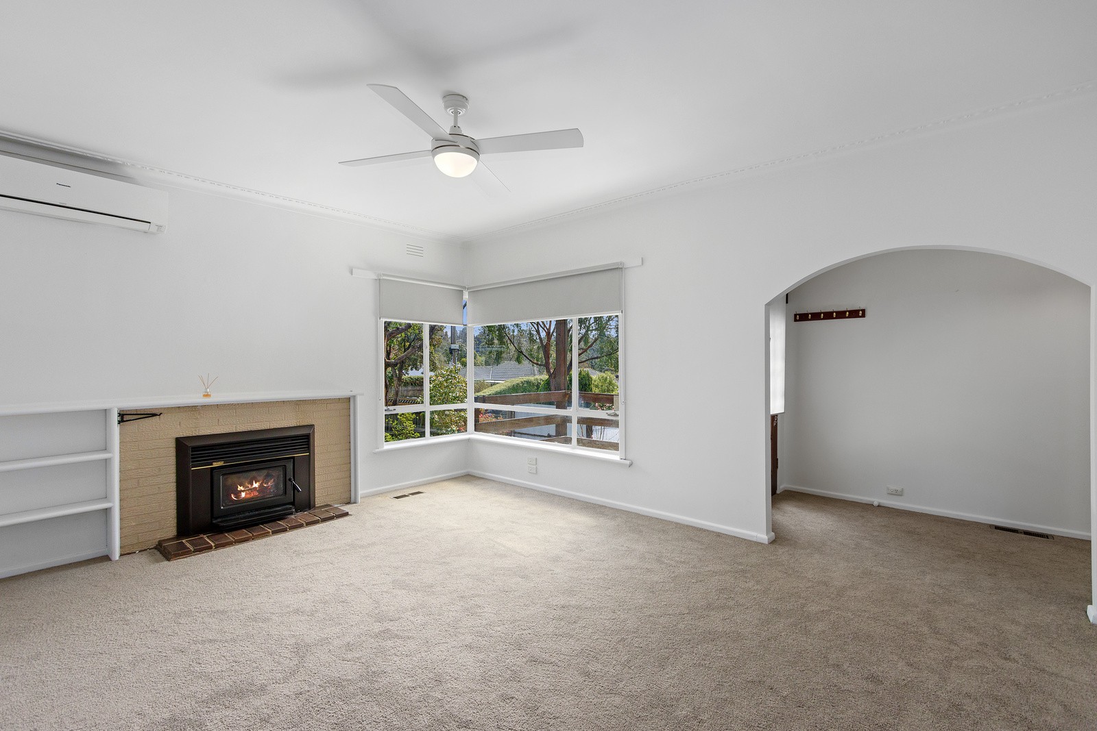 44 Taronga Crescent, Croydon, VIC 3136, Croydon - Thumbnail 2