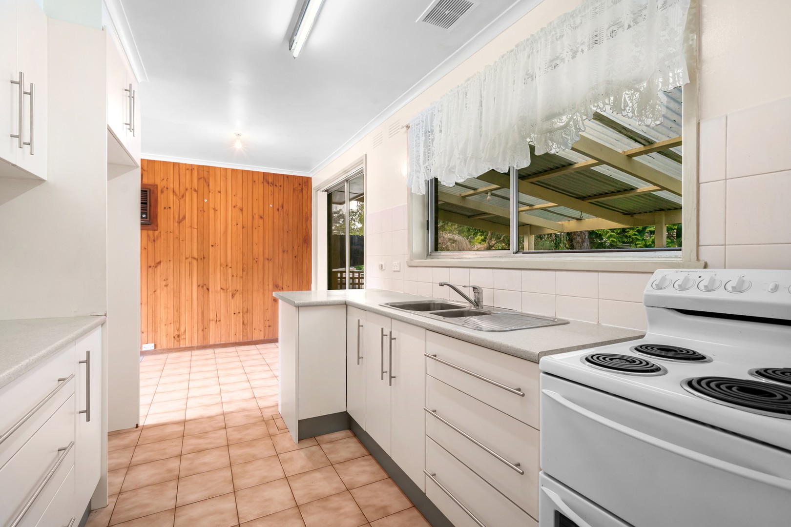 44 The Crescent, Mount Evelyn, VIC 3796, Mount Evelyn - Thumbnail 2