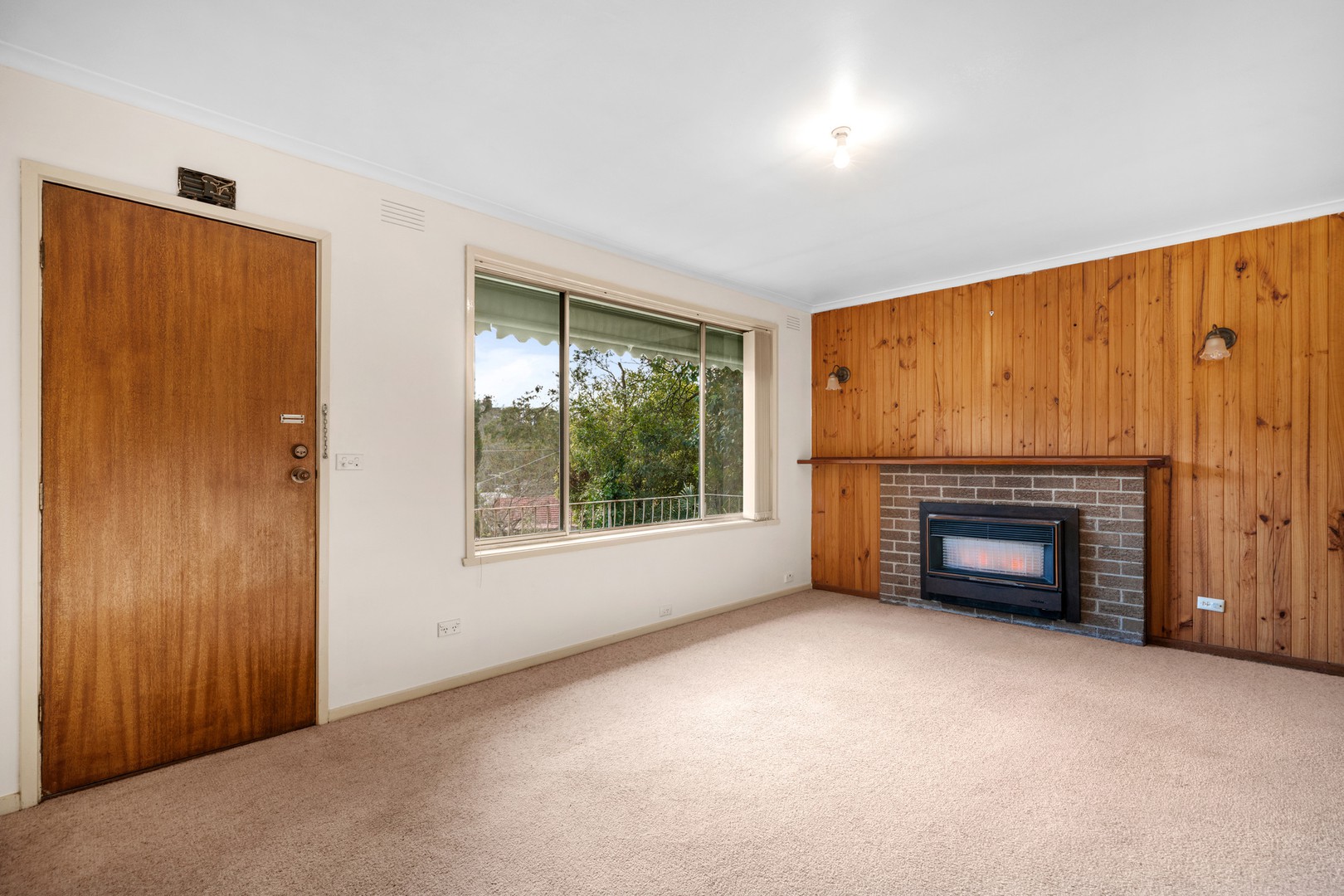 44 The Crescent, Mount Evelyn, VIC 3796, Mount Evelyn - Thumbnail 3