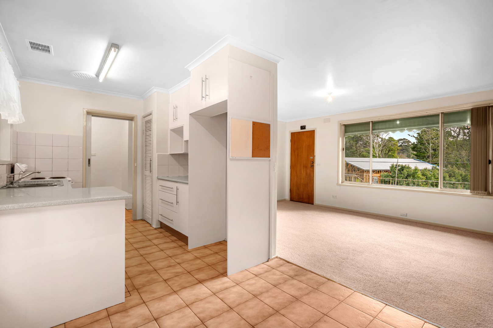 44 The Crescent, Mount Evelyn, VIC 3796, Mount Evelyn - Thumbnail 4