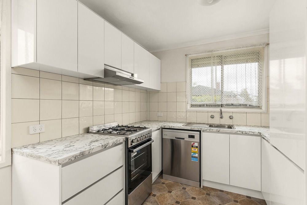 44 Woodstock Drive, Gladstone Park, VIC 3043, Gladstone Park - Thumbnail 2