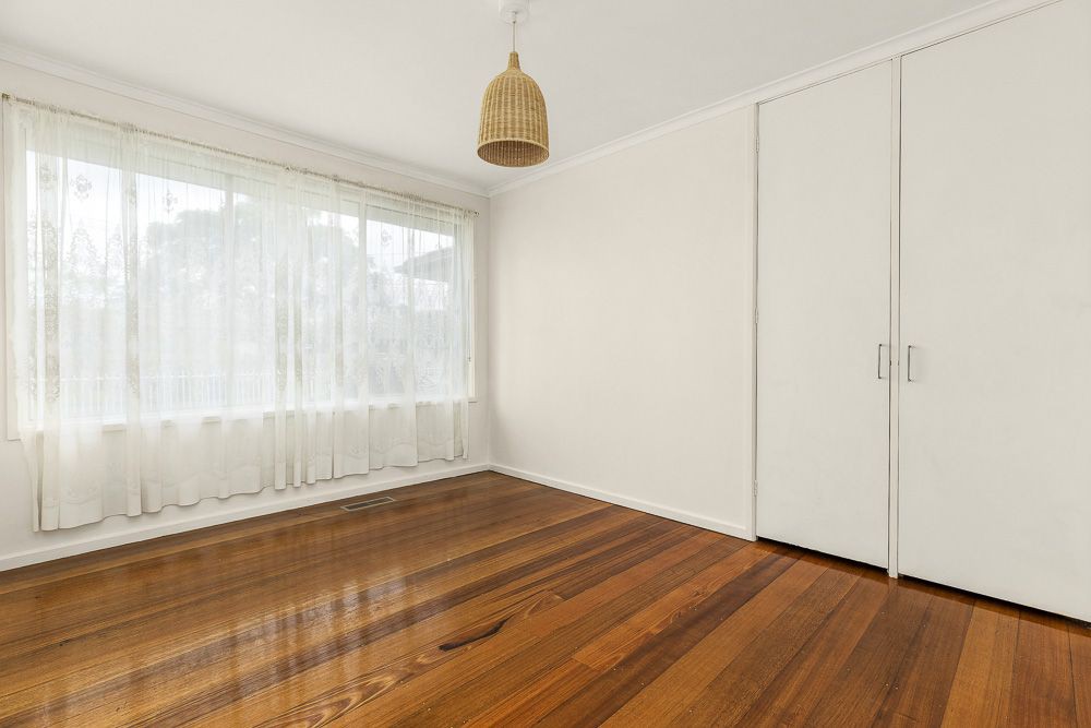 44 Woodstock Drive, Gladstone Park, VIC 3043, Gladstone Park - Thumbnail 5
