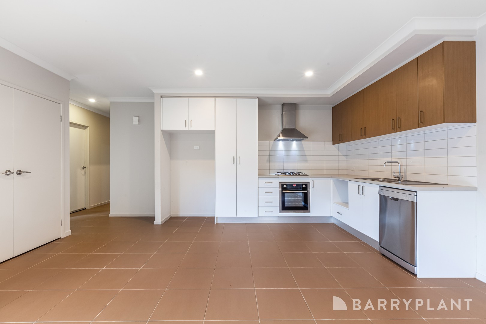 447 Mandalay Ccrt, Beveridge, VIC 3753, Beveridge - Thumbnail 2