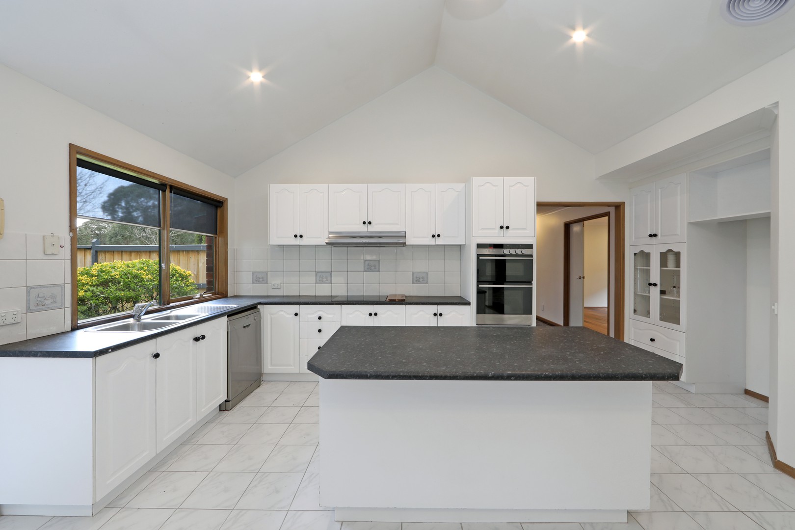 45 Armstrong Drive, Rowville, VIC 3178, Rowville - Thumbnail 2