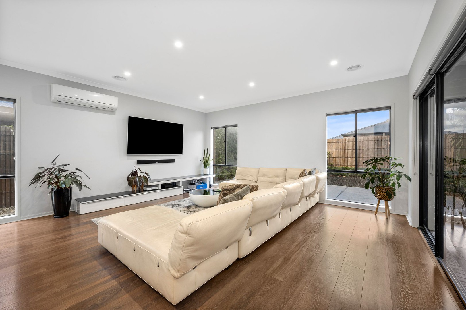 45 Blue Lake Drive, Wallan, VIC 3756, Wallan - Thumbnail 7