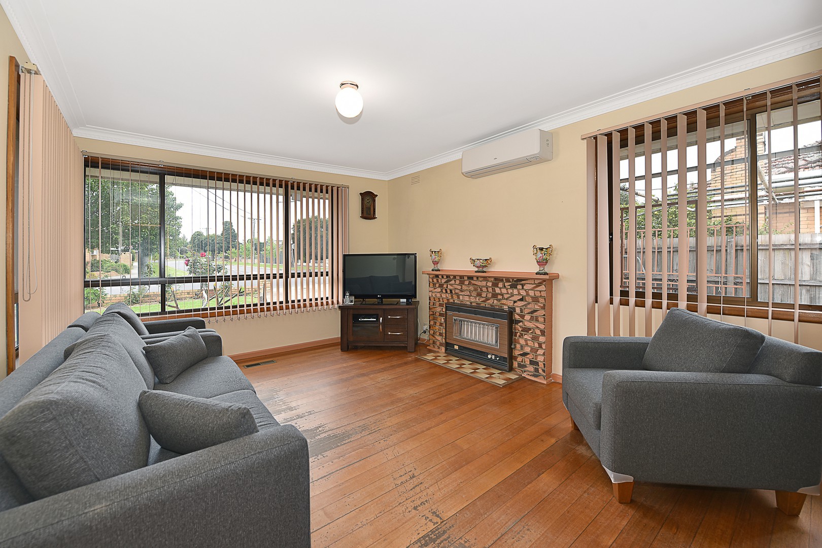 45 Broadhurst Avenue, Reservoir, VIC 3073, Reservoir - Thumbnail 2