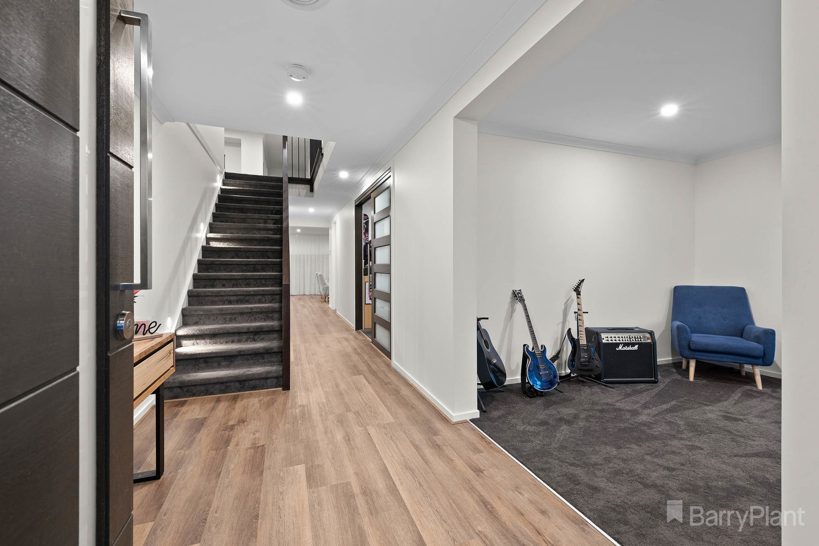 45 Flanagan Crescent, Cranbourne South, VIC 3977, Cranbourne South - Thumbnail 2