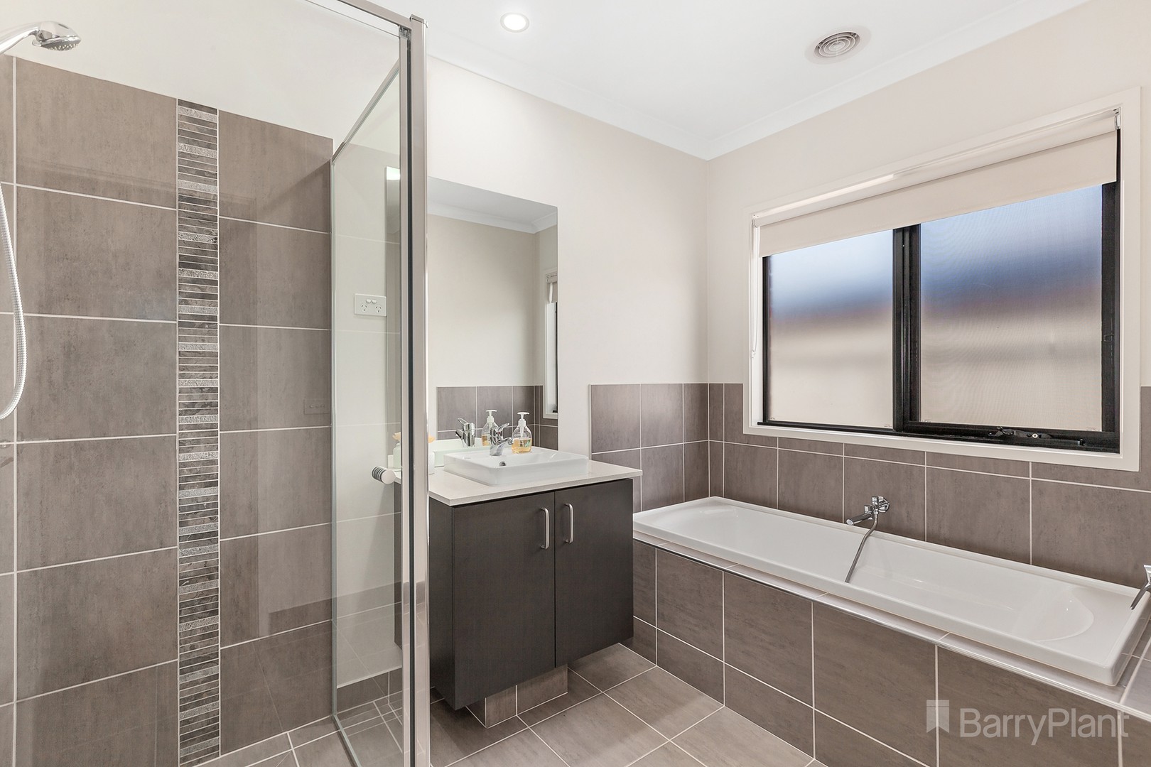 45 Greenvale Avenue, Wallan, VIC 3756, Wallan - Thumbnail 7