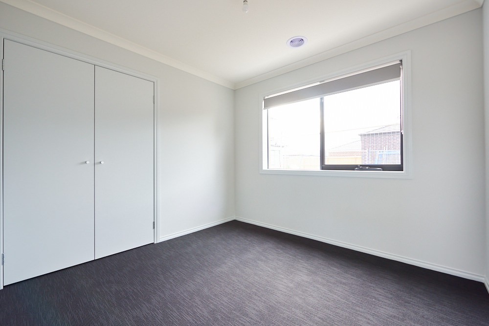 45 Guineas Street, Cranbourne East, VIC 3977, Cranbourne East - Thumbnail 3