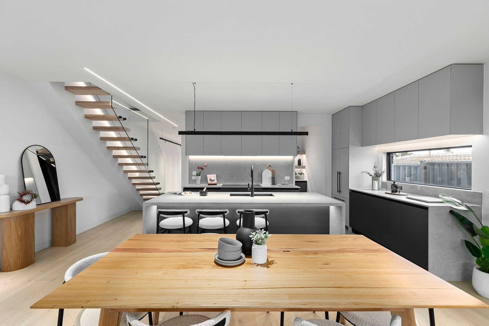 45 Hillside Grove, Airport West, VIC 3042, Airport West - Thumbnail 6