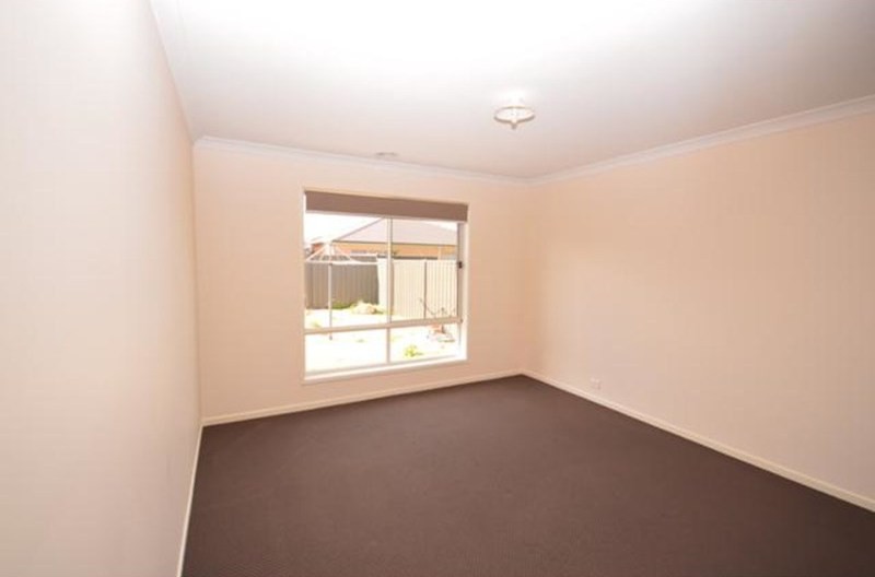 45 Lancewood Road, Wyndham Vale, VIC 3024, Manor Lakes - Thumbnail 4