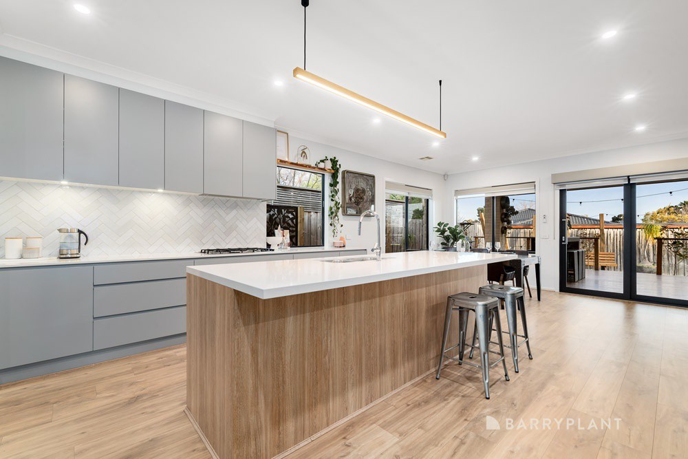 45 Madigan Crescent, Mill Park, VIC 3082, Mill Park - Thumbnail 2