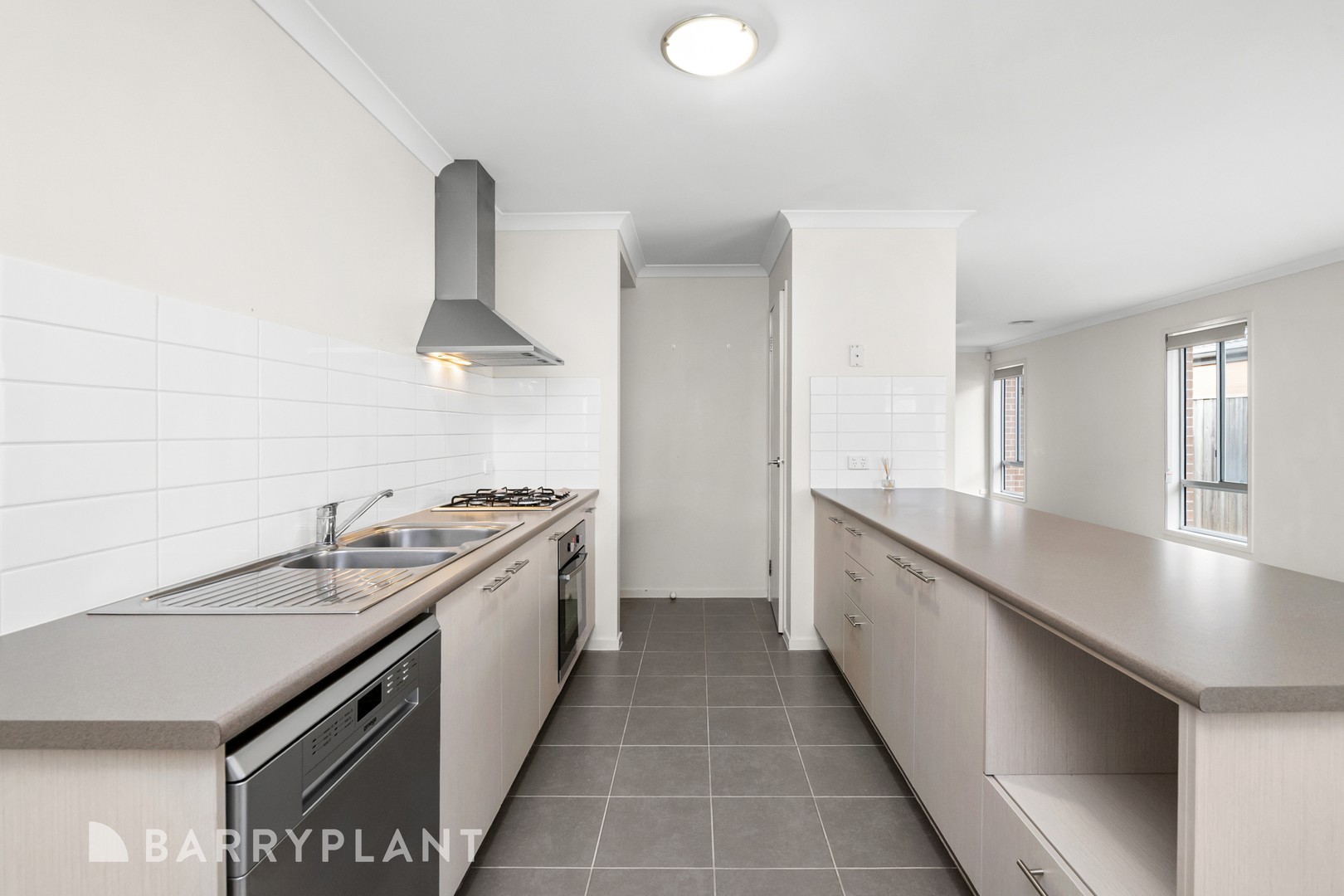45 Maidenhair Drive, Wallan, VIC 3756, Wallan - Thumbnail 2