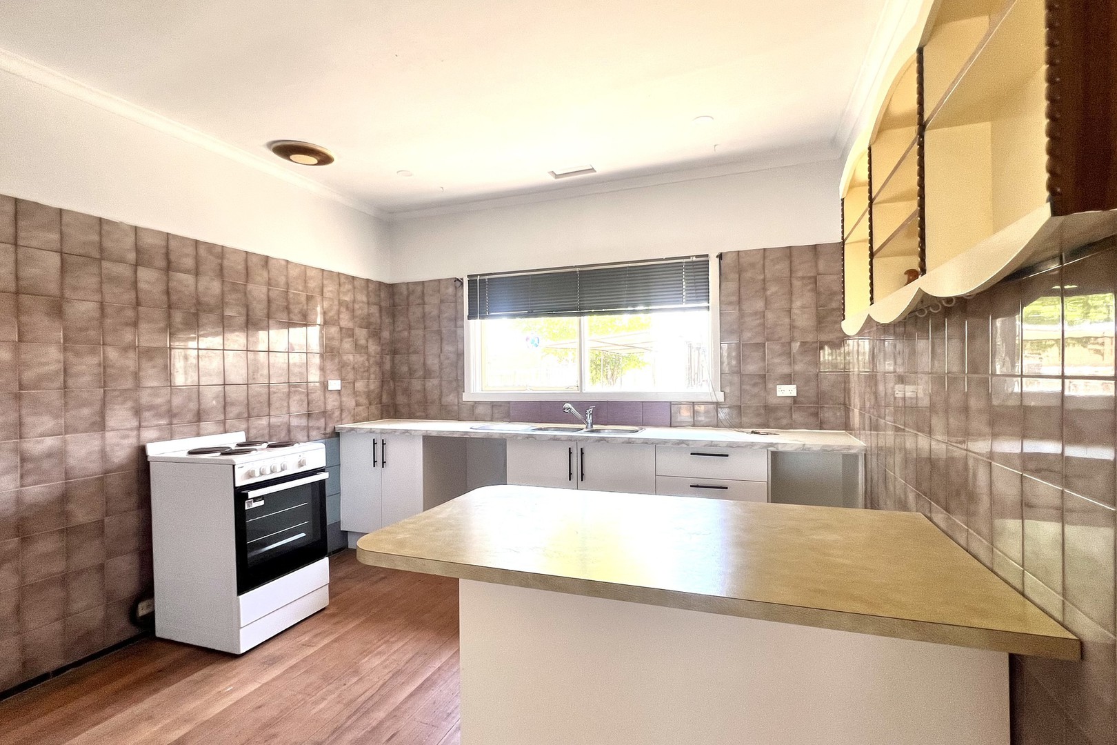45 Manfred Avenue, St Albans, VIC 3021, St Albans - Thumbnail 5
