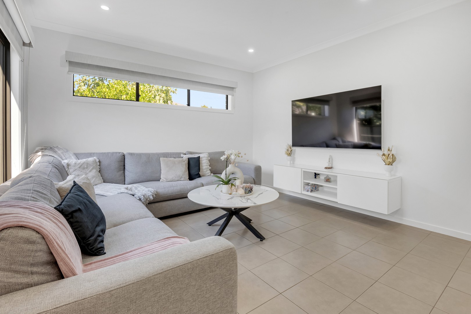 45 Moor Park Drive, Craigieburn, VIC 3064 - Thumbnail 2 - 12/03/2025