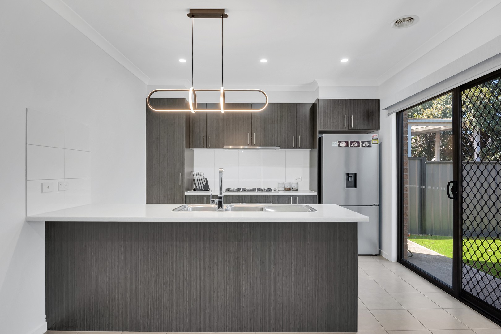 45 Moor Park Drive, Craigieburn, VIC 3064, Craigieburn - Thumbnail 4