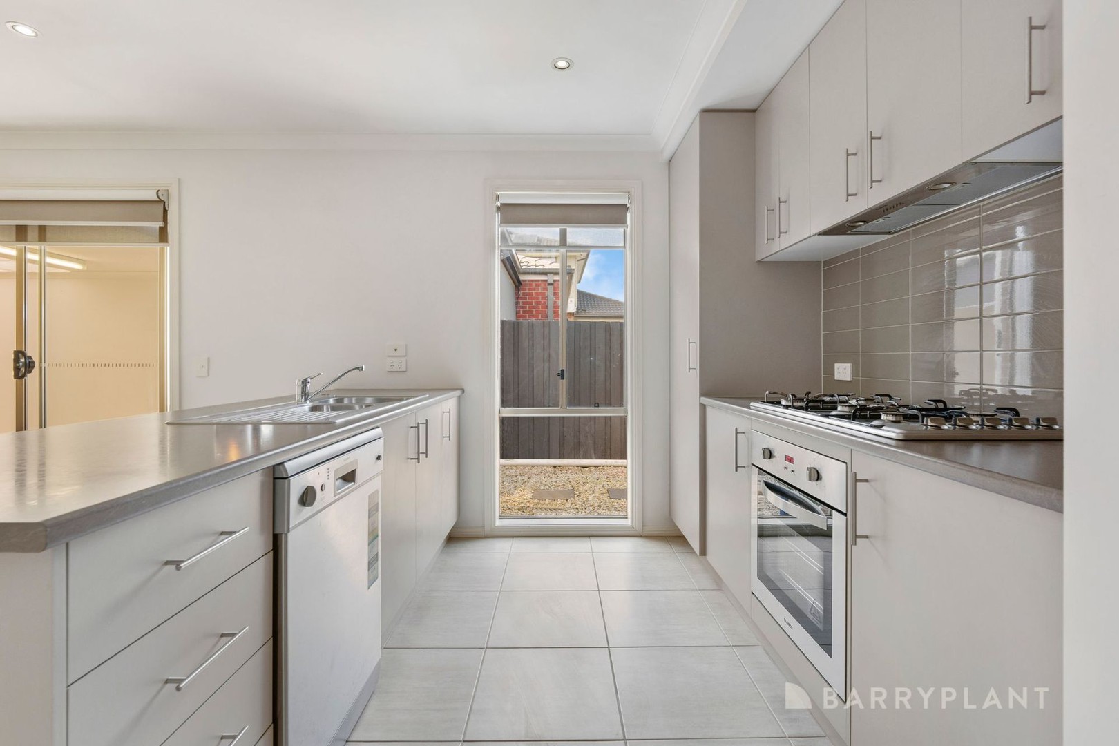 45 Morgan Crescent, Werribee, VIC 3030, Werribee - Thumbnail 5