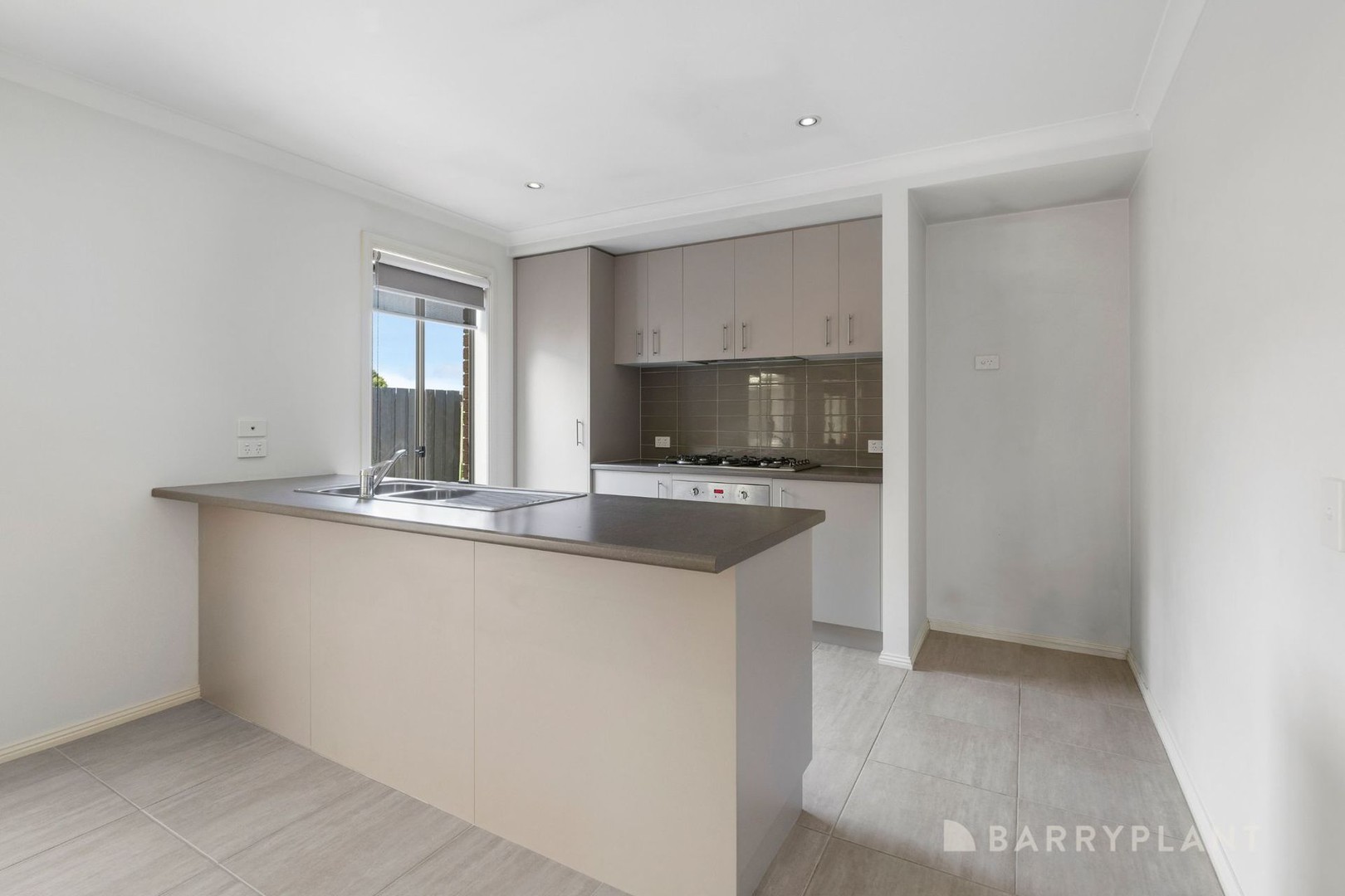 45 Morgan Crescent, Werribee, VIC 3030, Werribee - Thumbnail 6