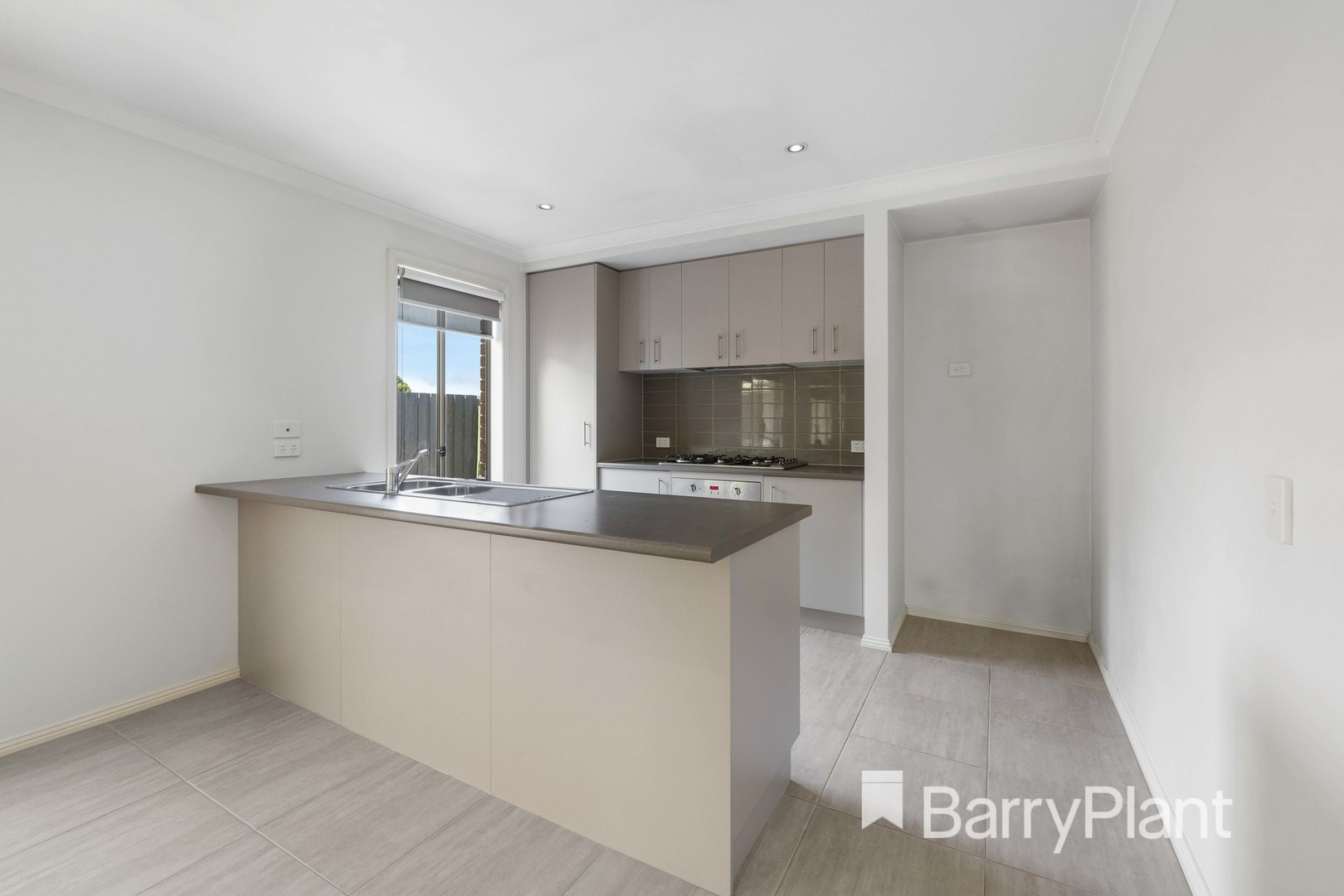 45 Morgan Crescent, Werribee, VIC 3030, Werribee - Thumbnail 7